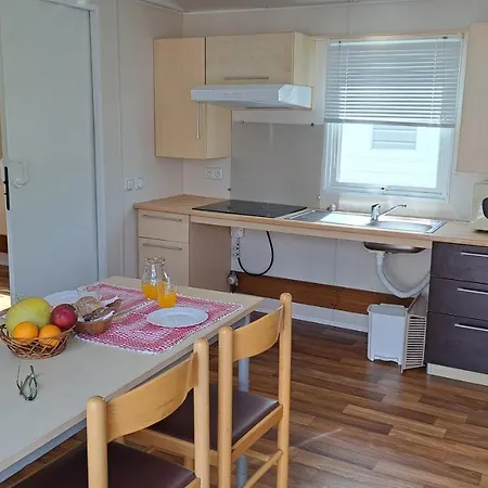 Landshause Kamp alanı *