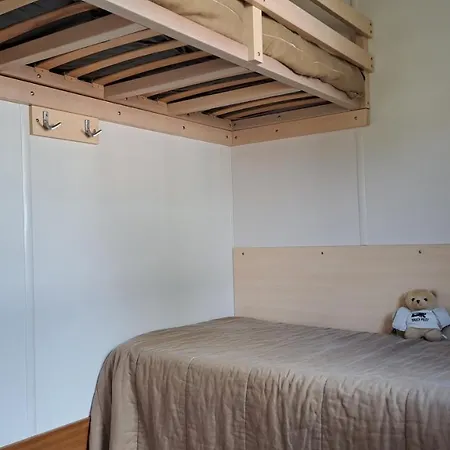 Landshause * Burinhosa