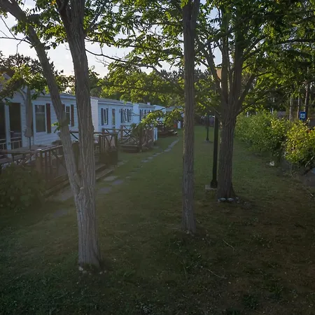 Landshause Kamp alanı Burinhosa