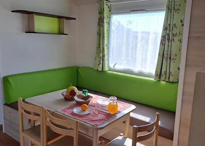 Landshause Campeggio *