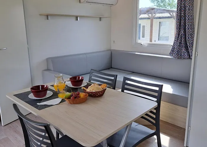 Landshause Campeggio